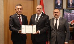 Muhsin Dere’den MHP Genel Merkezi’ne Ziyaret