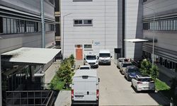 Çorum'da otomobil devrildi: Anne öldü, baba ve oğlu yaralandı