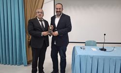 Çorum'da yazar Taha Kılınç öğrencilerle buluştu