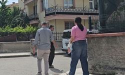 Genç kız tartıştığı anne ve babasını bıçakla rehin aldı