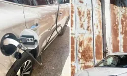 Elektrikli otomobili kaçak hatla şarj ederken yakalandılar