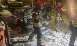 Çorum’da seyir halindeki araç alev aldı! Sürücü son anda fark edip kendini dışarı attı
