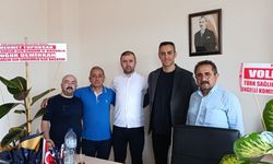 Sendika temsilcilerinden İlçe Sağlık Müdürü Ahmet Özsoy'a hayırlı olsun ziyareti