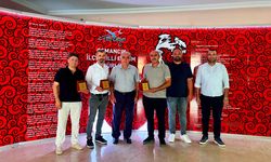 Osmancık’ta eğitime destek veren iş insanlarına plaket