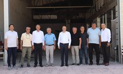 Üretimi yerinde inceledi: Firma yetkililerinden bilgi aldı