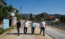 Osmancık’ta Kavaközü Sokak’ta asfalt çalışması başladı
