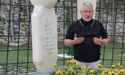 Başkan Aşgın, İskilipli Atıf Hoca’nın kabrini ziyaret etti