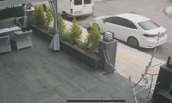 Çorum’da böylesi ne görüldü ne duyuldu! Göz göre göre kuaförün çiçeğini aldı götürdü