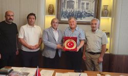 Çağlar’dan Ünal Kakaç’a teşekkür ziyareti