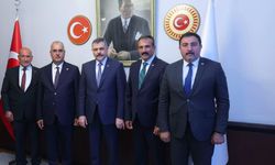 Çorum heyeti İçişleri Bakanı Mustafa Çiftçi'yi ziyaret etti