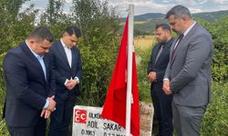 Ülkücü Şehit Adil Şakar Kabri Başında Anıldı
