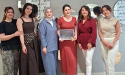 ÇEDAŞ çağrı merkezinde haziran ayının başarılı çalışanı ödüllendirildi