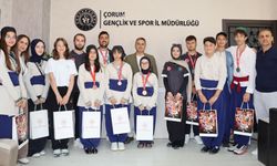 Hedefi Tam On Dörtten Vurdular: Çorumlu Okçulardan Gururlandıran Ziyaret!