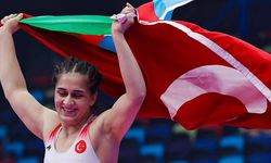 Tahtasız, Dünya Şampiyonu Özdenur Özmez’i tebrik etti