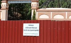 Atıf Hoca’nın mezarı ziyarete kapatıldı