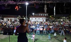 Osmancık’ta açık hava konserleri Deniz Soydan ile sona erdi