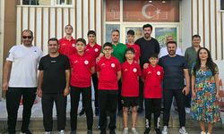 Çorum’un yıldız tekvandocularını kutladı