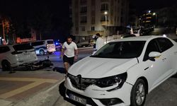 Çorum’da feci kaza: Motosikletteki 2 genç yaralandı