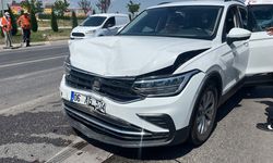 Çorum'da cip otomobile çarptı: 5 yaralı