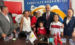 Ahlatcı’dan Kargı’da çocuklara forma sürprizi