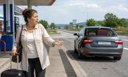 Almanya-Türkiye hattında film gibi olay: Telefonu açtığı an eşini benzinlikte unuttuğunu fark etti!