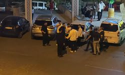 Düğün salonunda ortalık bir anda karıştı: Tekme ve yumruklar havada uçuştu