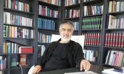 Eski Bakan Erkan Mumcu'dan AK Parti'ye soğuk duş: "Bir ekonomi ve eğitim politikası bile yok"