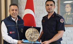 Muhsin Dere’den İlçe Jandarma Komutanı Türker’e ziyaret