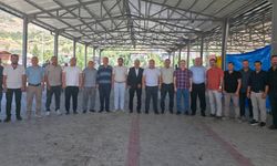 Başkan Ünlü, belediye personeli Mustafa Eraslan’ın düğününe katıldı