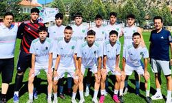 Hakkar İskilipspor Zafer Kupası’nda yarı finale yükseldi