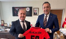 Muhsin Dere’den Sungurlu’nun imar planı için Ankara çıkarması