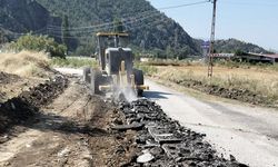 Yeni Danişment Köyü’nde  bağlantı yolu asfaltlanıyor
