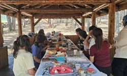ÇEKOM’daki çocuklar Çatak Tabiat Parkı’nda piknik yaptı