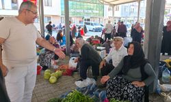 Başkan Ünlü’den Sebze Pazarı esnafına ziyaret