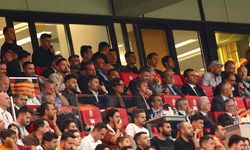 Vincenzo Montella’dan RAMS Park’ta yakın takip: Arca Çorum FK’nın tarihi maçını tribünden izledi
