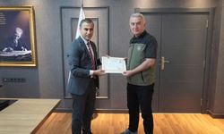 Orman İşletme Müdürü Oğuzhan Aytaş’a başarı belgesi