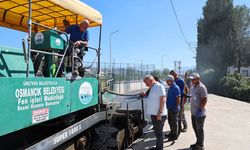 Stadyum Sokak’ta sıcak asfalt çalışması sürüyor