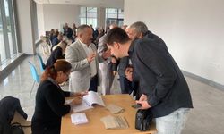 YENİ Parti Merkez İlçe önseçimi yapıldı: Hamdullah Uğur Yağmur yeniden başkan