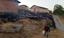 Uğurludağ'da samanlıkta çıkan yangın söndürüldü