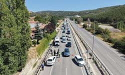 Çorum’da korkutan kaza: Samsun kara yolunda 3 araç birbirine girdi, 5 yaralı!
