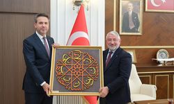 Bakan Bayraktar’dan Çorum Belediyesi’ne ziyaret: Neler konuşuldu?