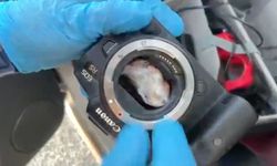 Polis ekipleri durdurdukları araçtaki fotoğraf makinesini söktü ve içinden çıkanlar şok etti