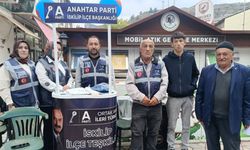 Anahtar Parti İskilip’te tanıtım ve üye kayıt standı açtı