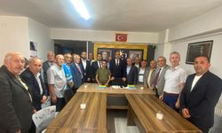 İYİ Parti Çorum’da yeni üyelere rozet takıldı
