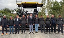 Sungurlu’da Mahmatlı Grup Yolu’na sıcak asfalt