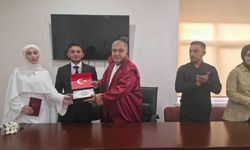 Başkan Ünlü, genç çiftin nikâhını kıydı