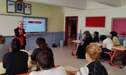 Sungurlu’da velilere “İlk Öğretmenim Ailem” projesi tanıtıldı