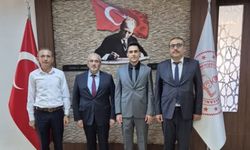 Cemil Çağlar’a nezaket ziyareti