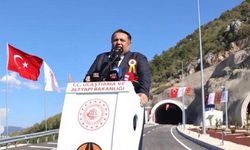 Oğuzhan Kaya: Tünellerde son aşınma tabakası asfaltı yapılıyor