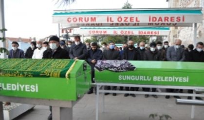 Bir babanın en zor görevi: Kanserden ölen küçük kızının cenaze namazını kıldırdı